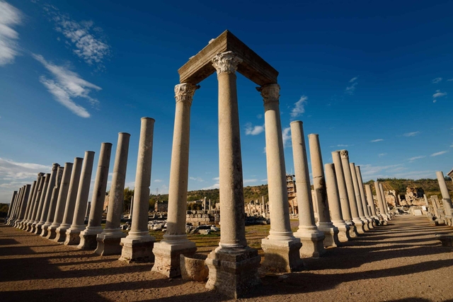 Perge Antik Kenti