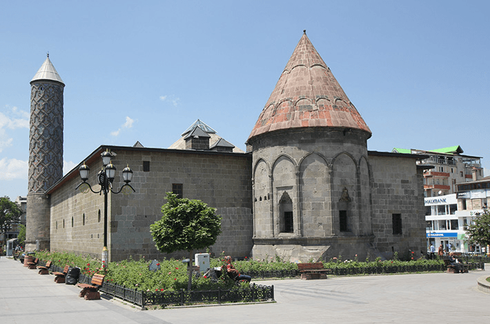 Yakutiye-Madrasa-Museum-Of-Turkish-Islamic-Arts-And-Ethnography
