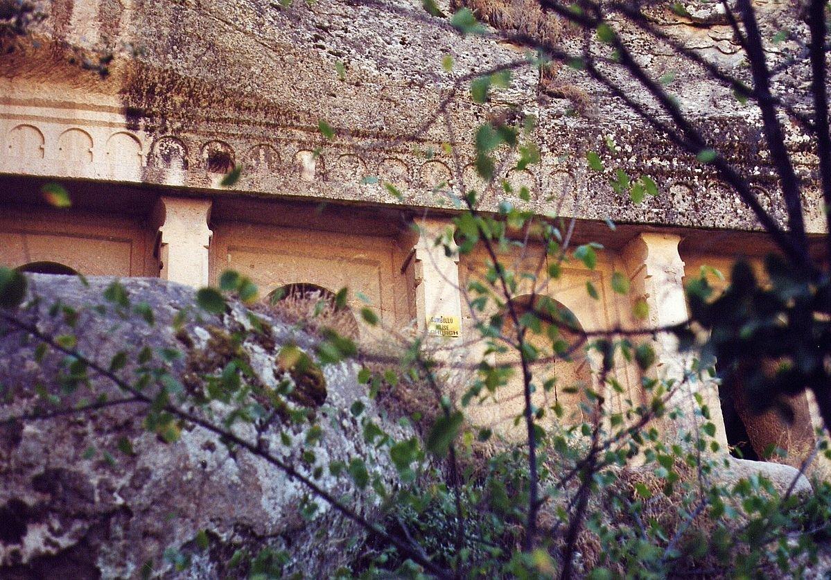 Sümbüllü Kilise