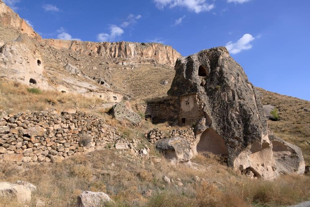 Yılanlı Kilise