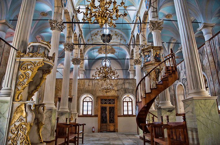 Taksiyarhis Memorial Museum